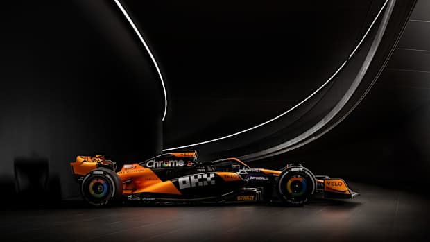 McLaren MCL38